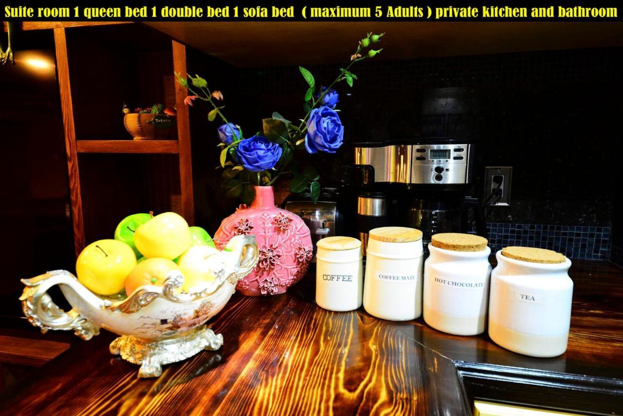 Salmon Magwood Guesthouse Toronto Extérieur photo